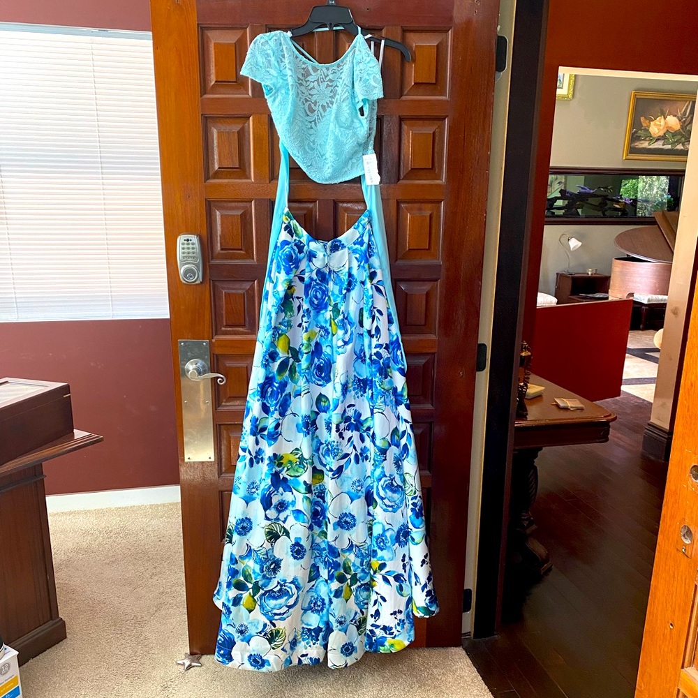 NWT 2-piece Homecoming, Bridal, Evening Gown